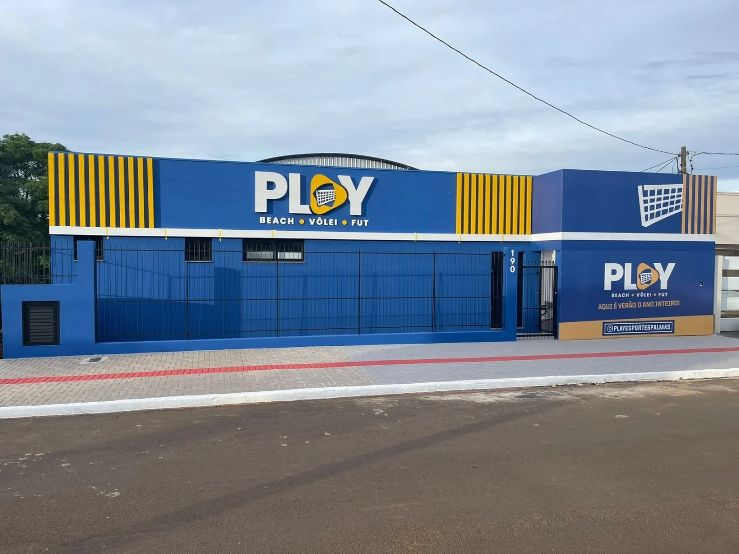 fachada da play